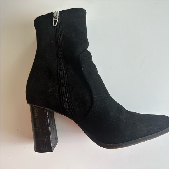 Dolce Vita Black Suede boots - Picture 6 of 8
